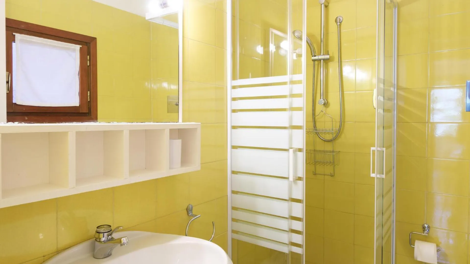 2 Bedroom Amazing Home In Porto Rotondo Italy