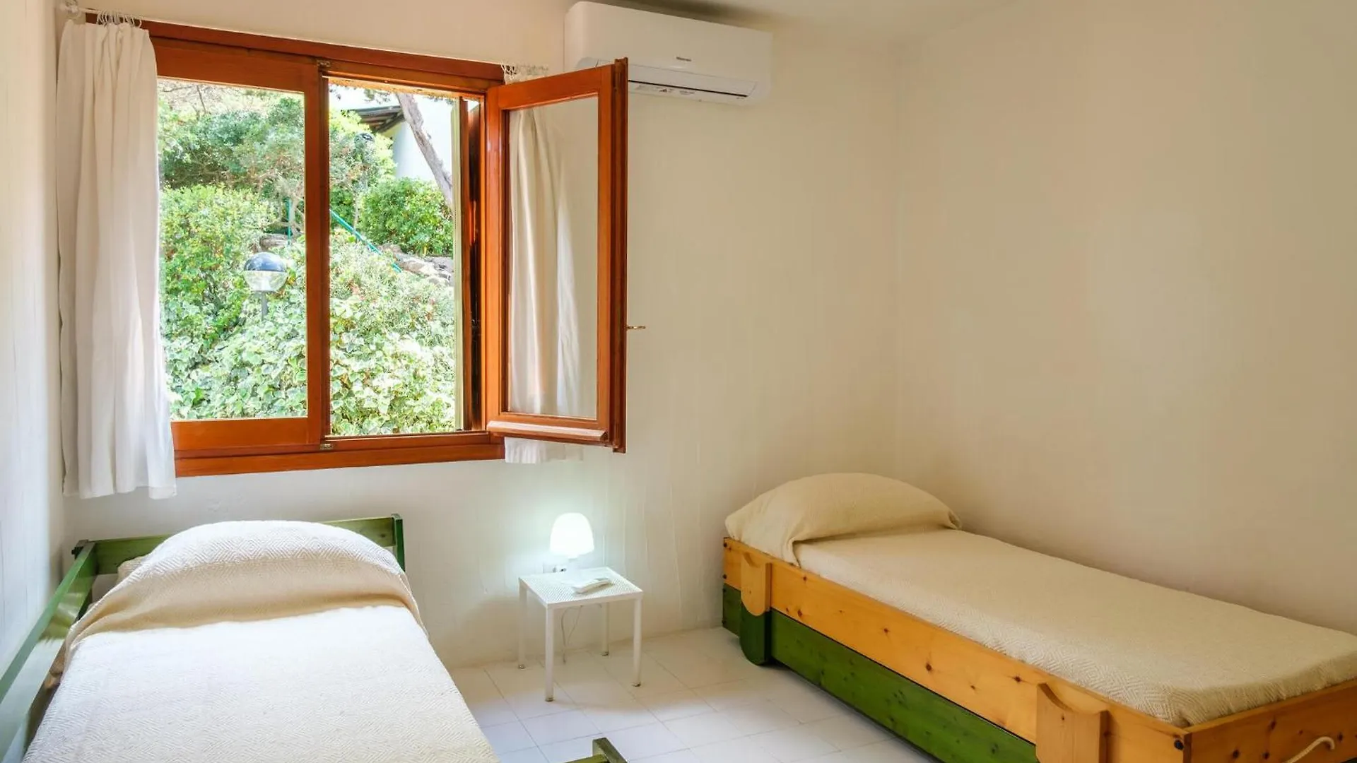 2 Bedroom Amazing Home In Porto Rotondo